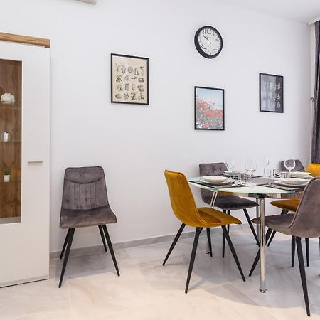 Apartmani Simi - The Wave ซริกเวนิซา ภายนอก รูปภาพ