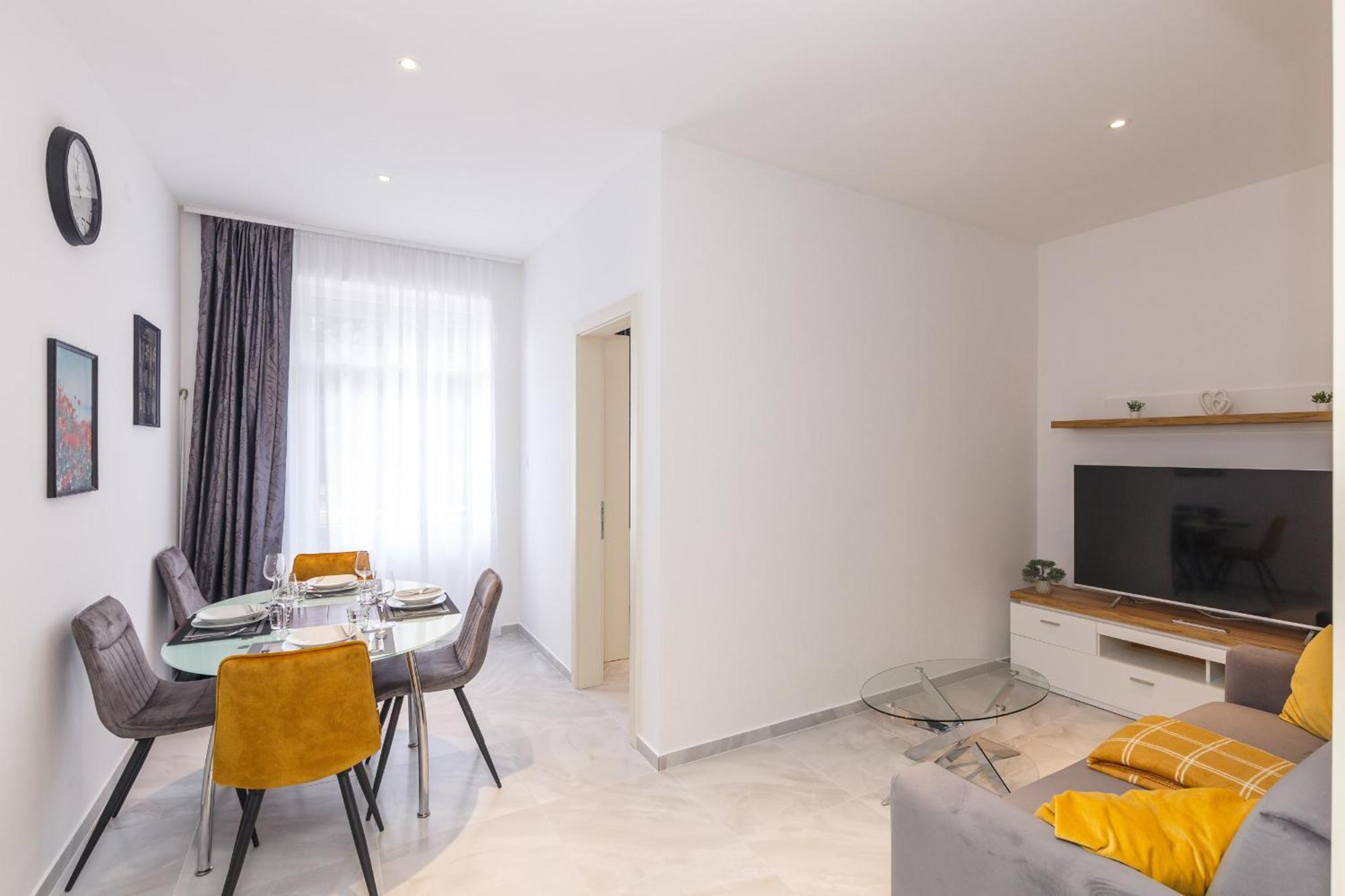 Apartmani Simi - The Wave ซริกเวนิซา ภายนอก รูปภาพ